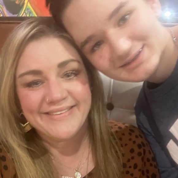 Meet your Posher, Kayley - Picture 5 of 17